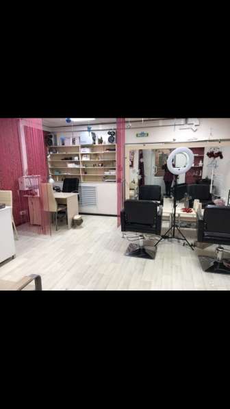 Сдам в аренду место мастера маникюра и парикмахера в Биробиджане фото 3