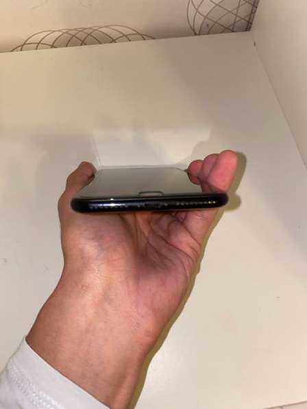 IPhone 7+ (128GB) Jet Black в Москве фото 8