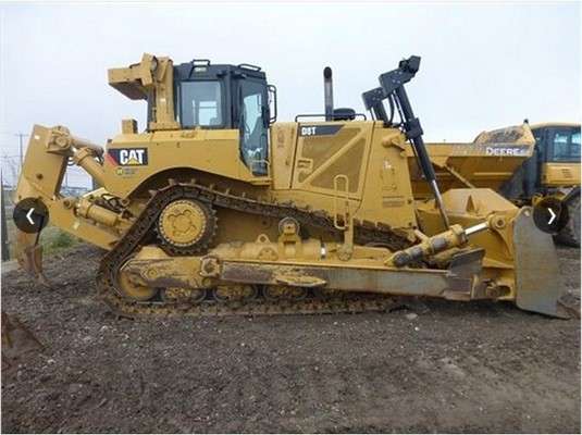 Бульдозер CAT D8T, 2011 года выпуска в Владивостоке