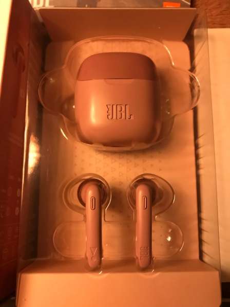 JBL TUNE 225tw в Санкт-Петербурге фото 3