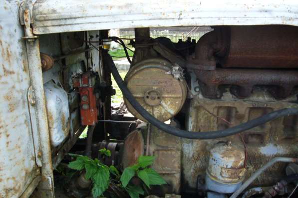 Гусеничный трактор Т-74 в фото 9