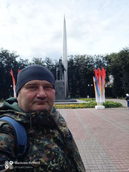 Анатолий, 50 лет, хочет познакомиться – ищу добрую ласковую не курящую для прожив у меня в деревне