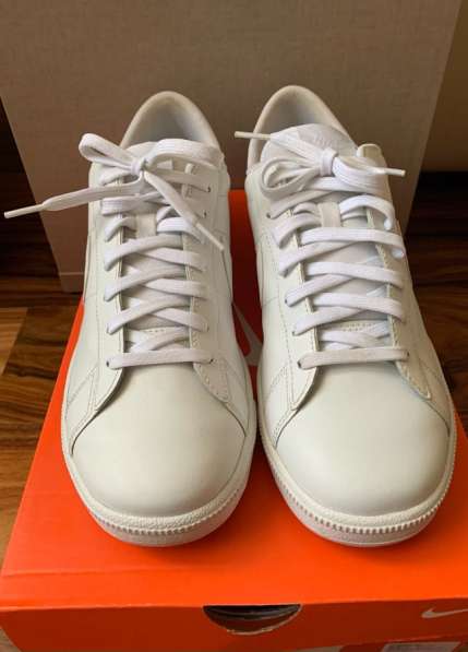 Низкие кожаные кроссовки белого цвета Nike Blazer