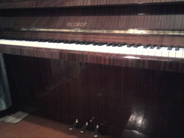 Пианино Petrof в Симферополе фото 3
