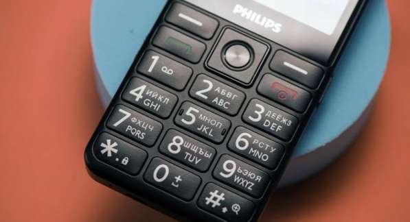 Новый Philips E207 Xenium (оригинал, комплект) в Москве фото 5