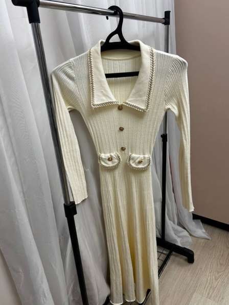 Платье женское