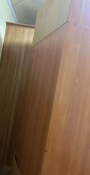 Продается вместительный светло-коричневый деревянный шкаф в Астрахани фото 5