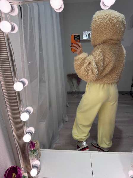 Шубка короткая 44-46 в Екатеринбурге фото 4