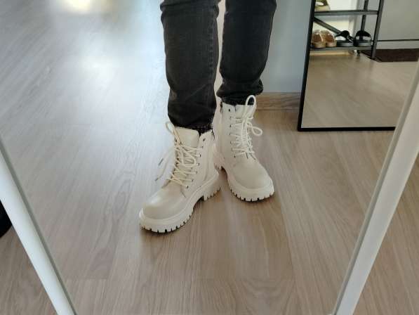 Ботинки зимние белые