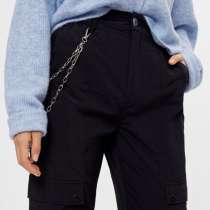 Джоггеры с цепочкой, в Москве