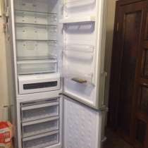 Продам или поменяю холодильник, в Новосибирске