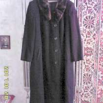 Продаю женское пальто, в Феодосии