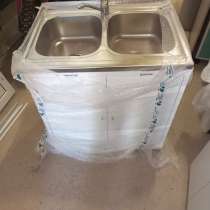 Раковина с тумбой и смесителем, в Вологде