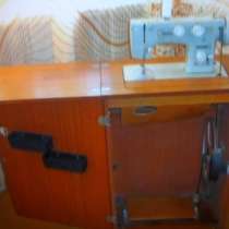 Швейная машина Подольск-142 стол-тумба полированная, в Ростове-на-Дону