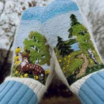 Варежки с художественной вышивкой, в Оренбурге