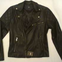 Итальянская мужская кожанная куртка черная новая размер S, в Гатчине