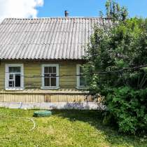 Крепкий домик с баней в хуторного типа деревушке под Псковом, в Пскове