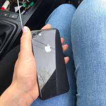 Продаю телефон iPhone8, в Челябинске