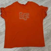 Эффектная футболка, в Адлере