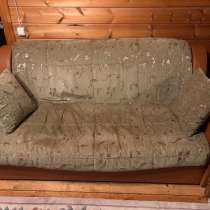 Проодается прямой диван, в Москве