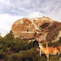 Такси Актау поездка к подземной мечети Караманата, Бекетата, в г.Актау