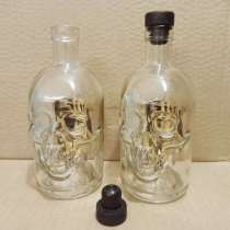 Чистые красивые бутылки в форме черепа, в Москве