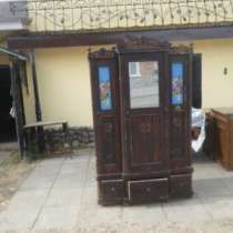 Старинный платянной шкаф, в Москве